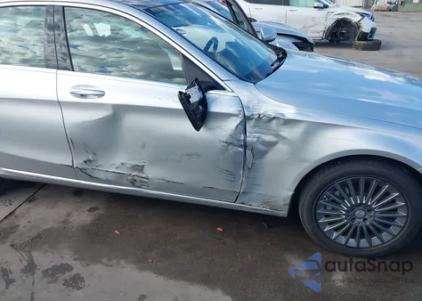 2015 Mercedes-Benz C 300 Luxury 4Matic from USA, damaged, VIN 55SWF4KB2FU020984